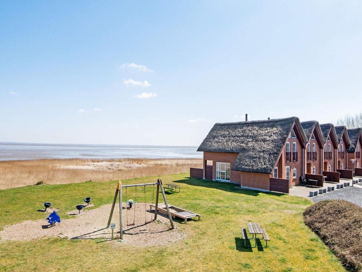 8 Person Holiday Home In R M Bolilmark Экстерьер фото