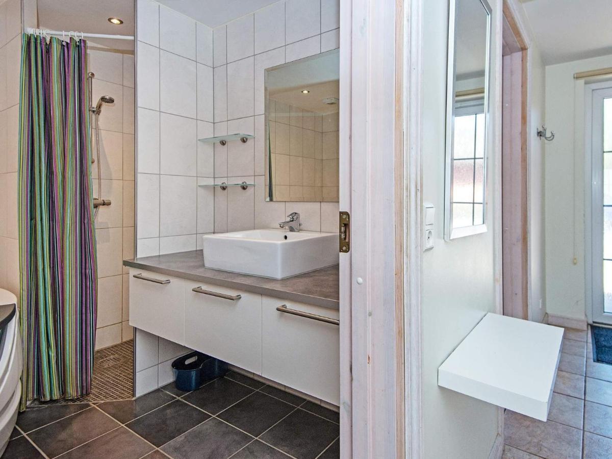 8 Person Holiday Home In R M Bolilmark Экстерьер фото